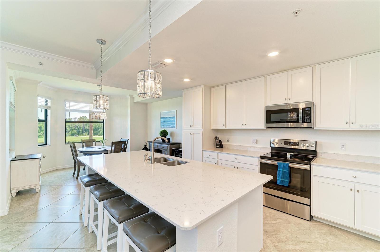 Image 16 of 71 For 17520 Gawthrop Drive 202