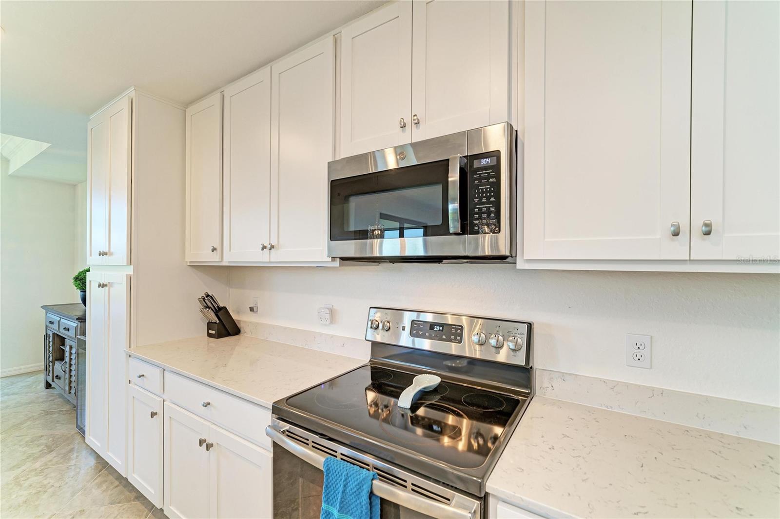 Image 17 of 71 For 17520 Gawthrop Drive 202