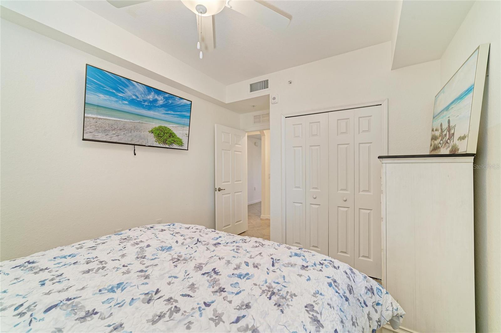 Image 29 of 71 For 17520 Gawthrop Drive 202