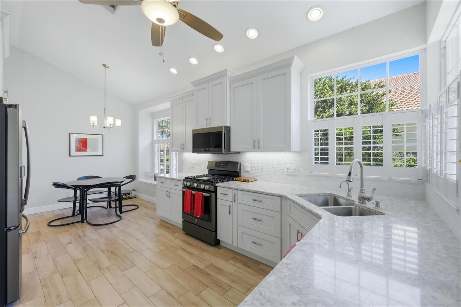 Image 10 of 29 For 7316 Saint Georges Way