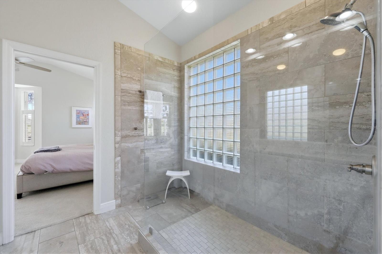 Image 14 of 29 For 7316 Saint Georges Way