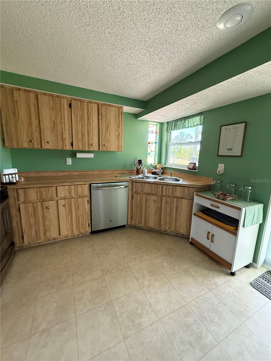 Image 9 of 39 For 12884 Bacchus Road