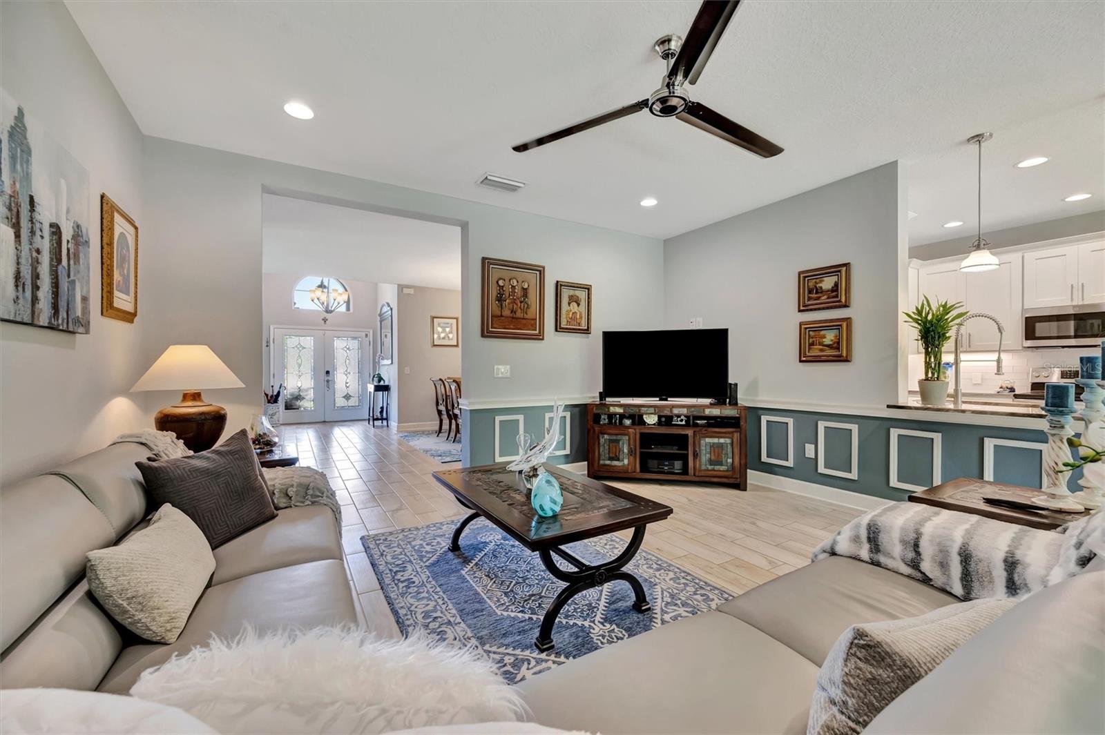 Image 14 of 64 For 5804 49th Court E