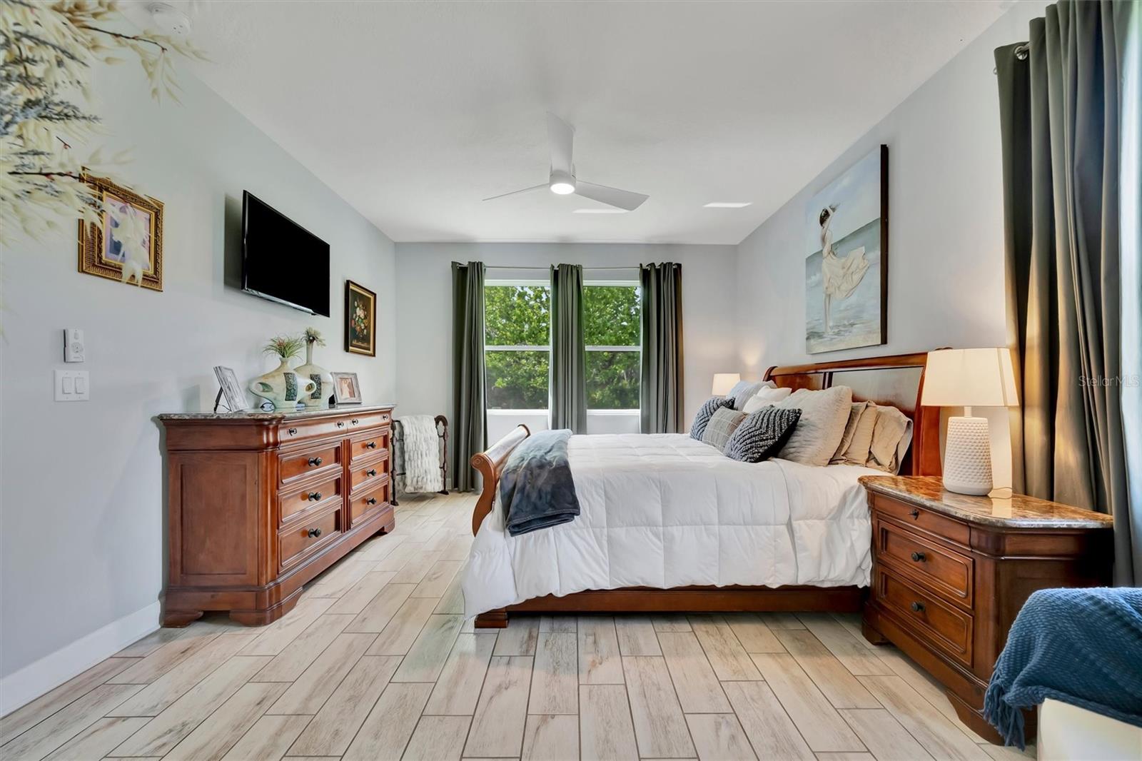 Image 33 of 64 For 5804 49th Court E