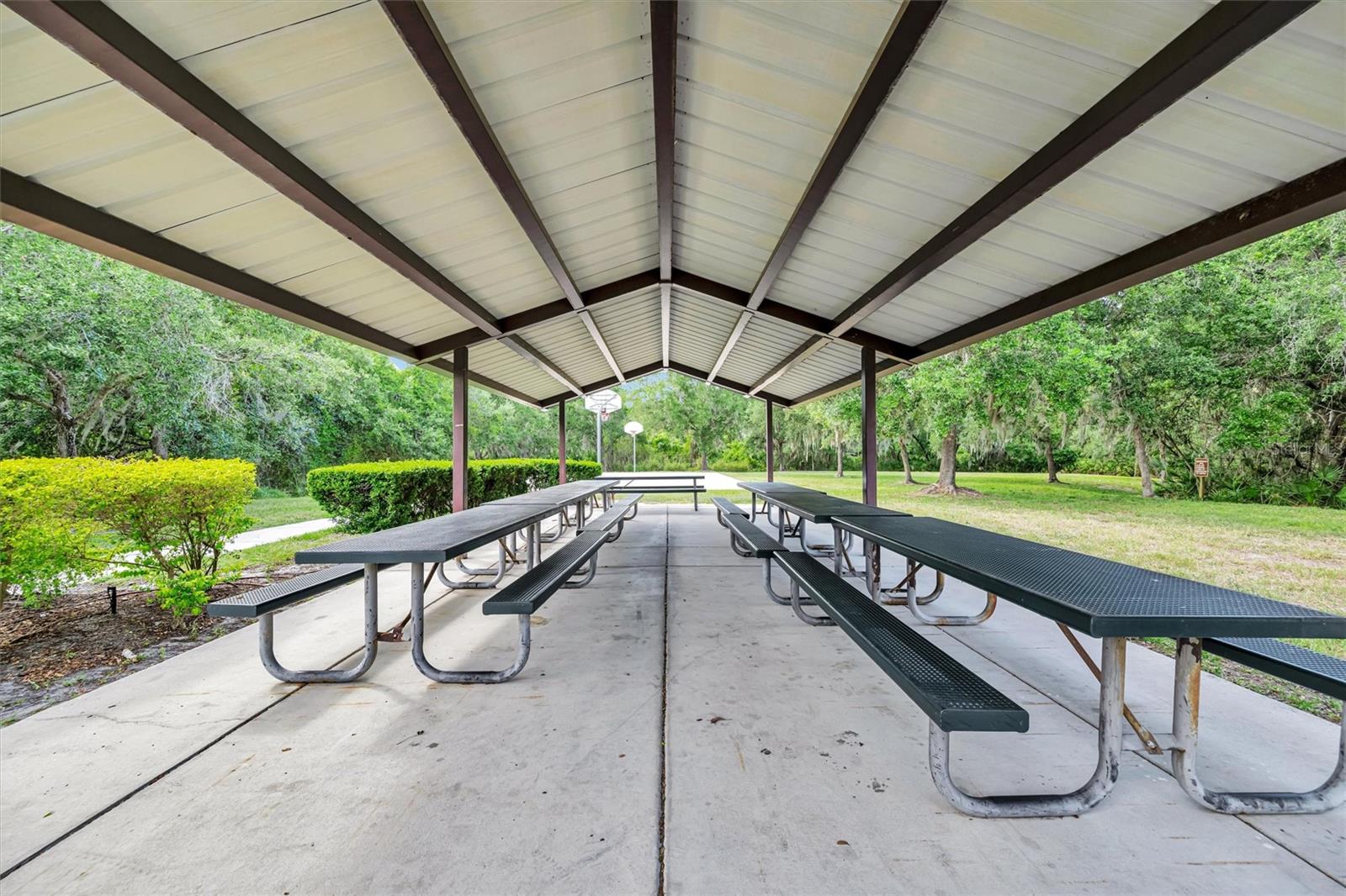 Image 60 of 64 For 5804 49th Court E