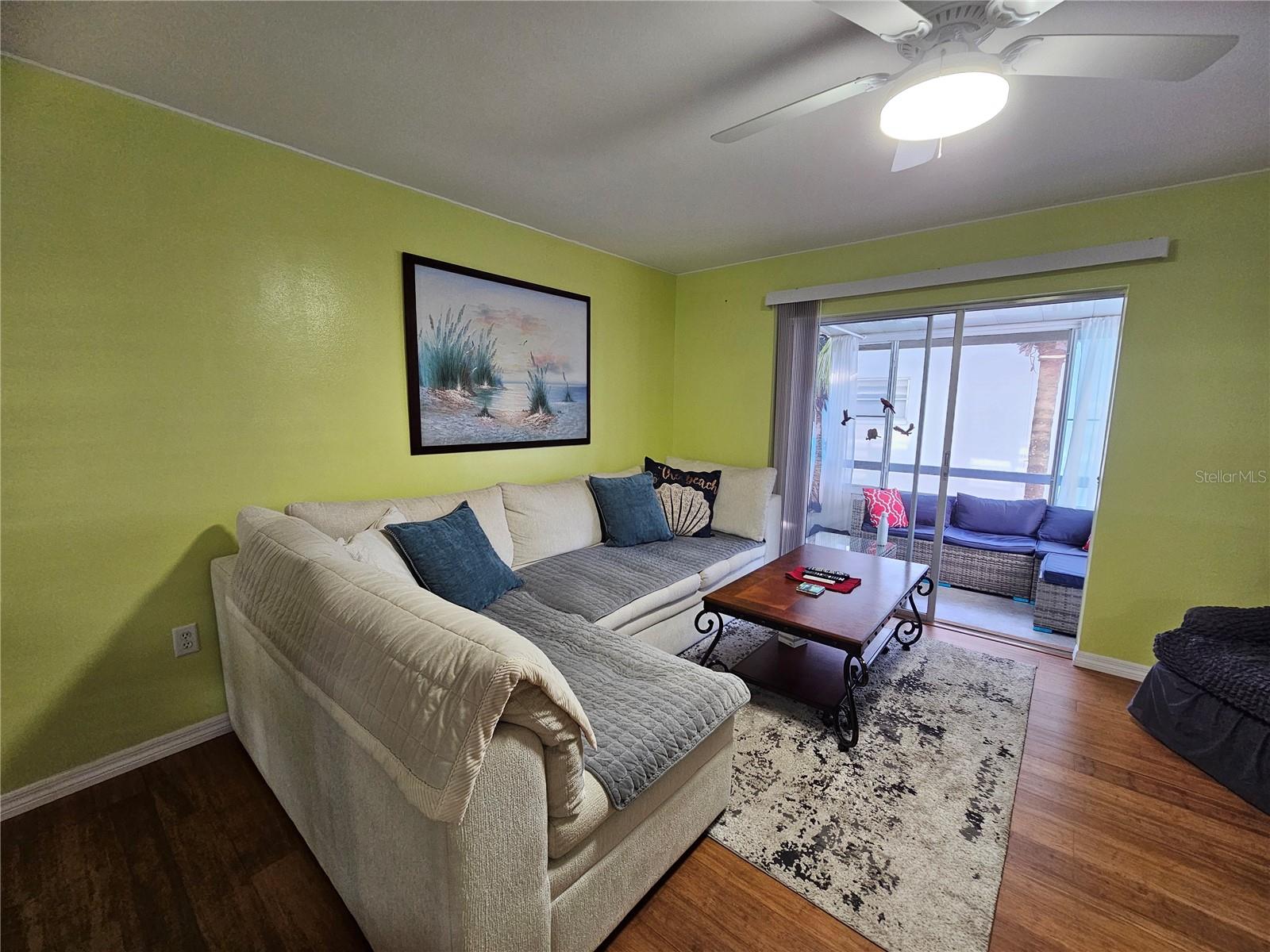 Image 3 of 17 For 5896 Palm Lane C27