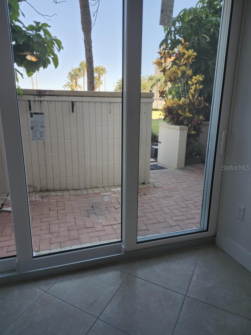 Image 4 of 7 For 7400 Sun Island Drive S 107
