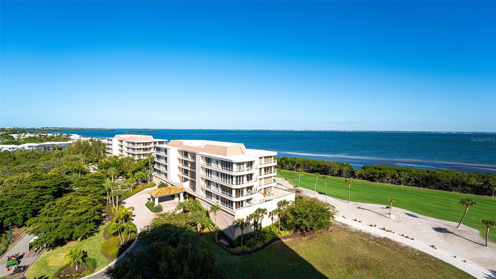 Image 3 of 75 For 3060 Grand Bay Boulevard 172
