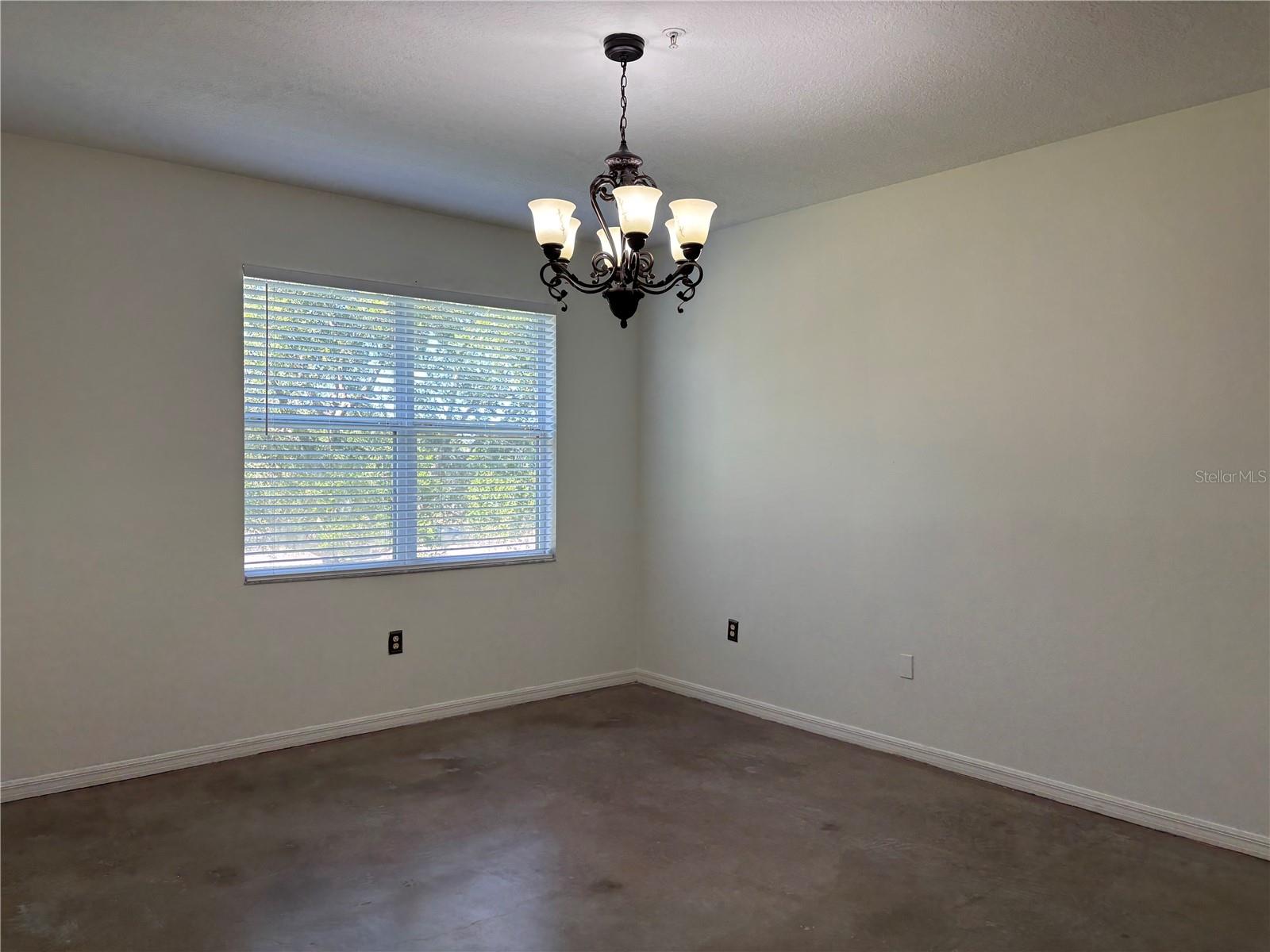 Image 15 of 24 For 3429 Parkridge Circle 19-103