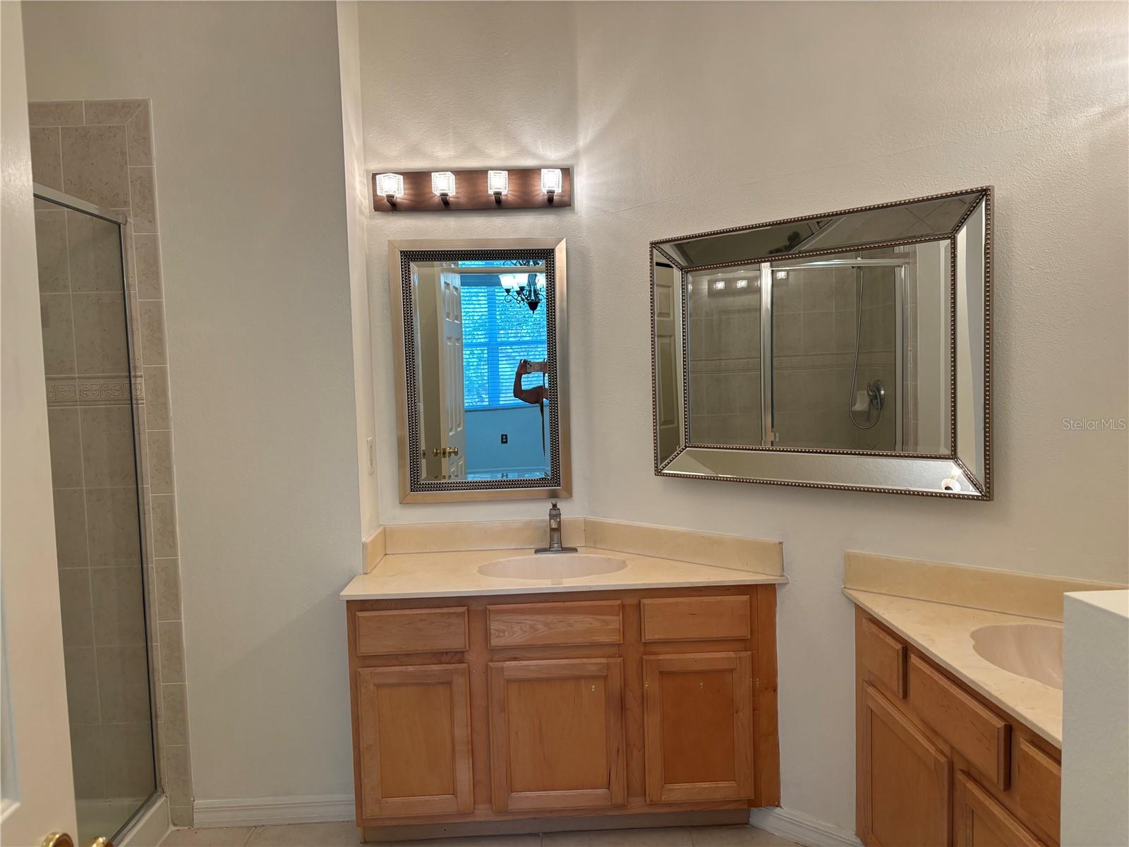 Image 17 of 24 For 3429 Parkridge Circle 19-103