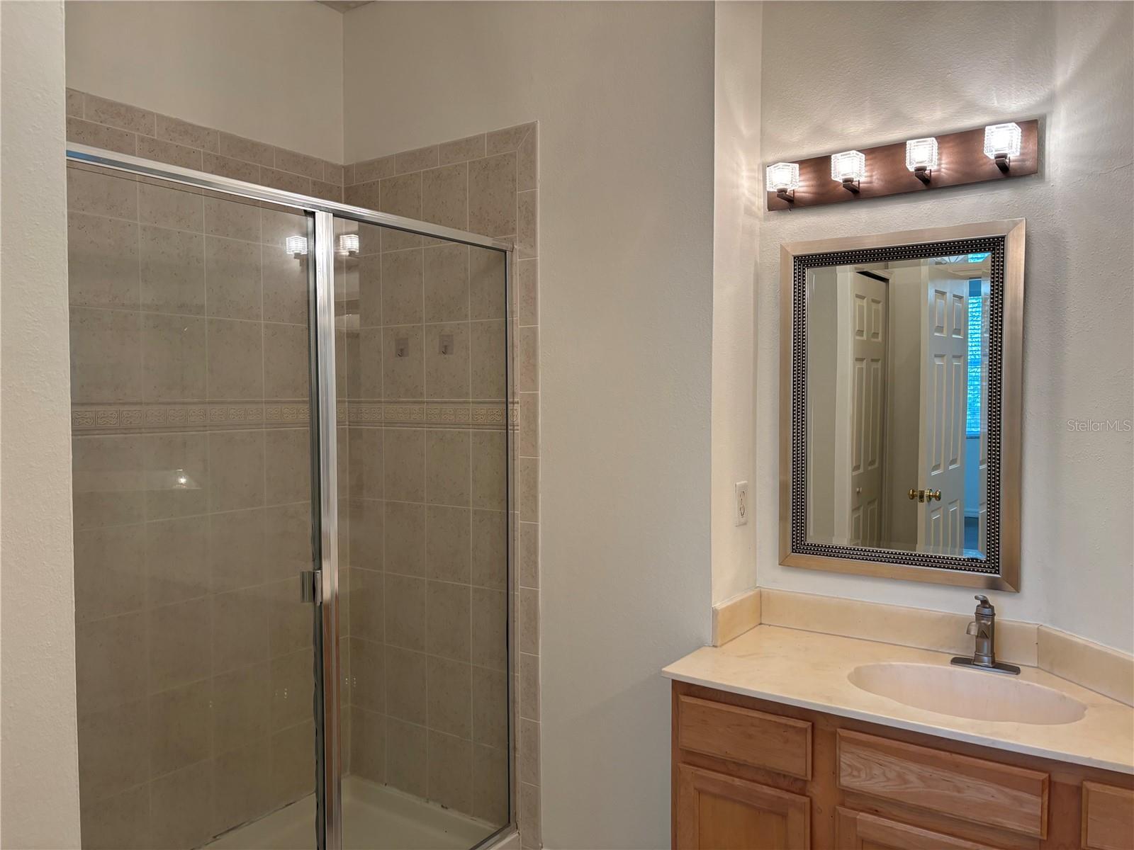 Image 18 of 24 For 3429 Parkridge Circle 19-103