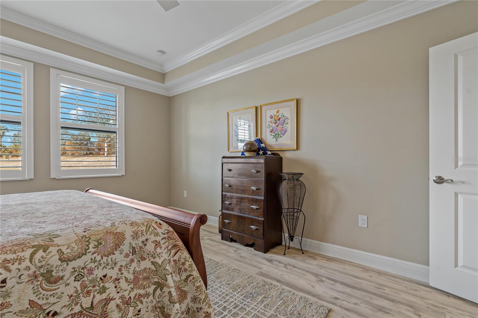 Image 17 of 64 For 23085 Banbury Way 103