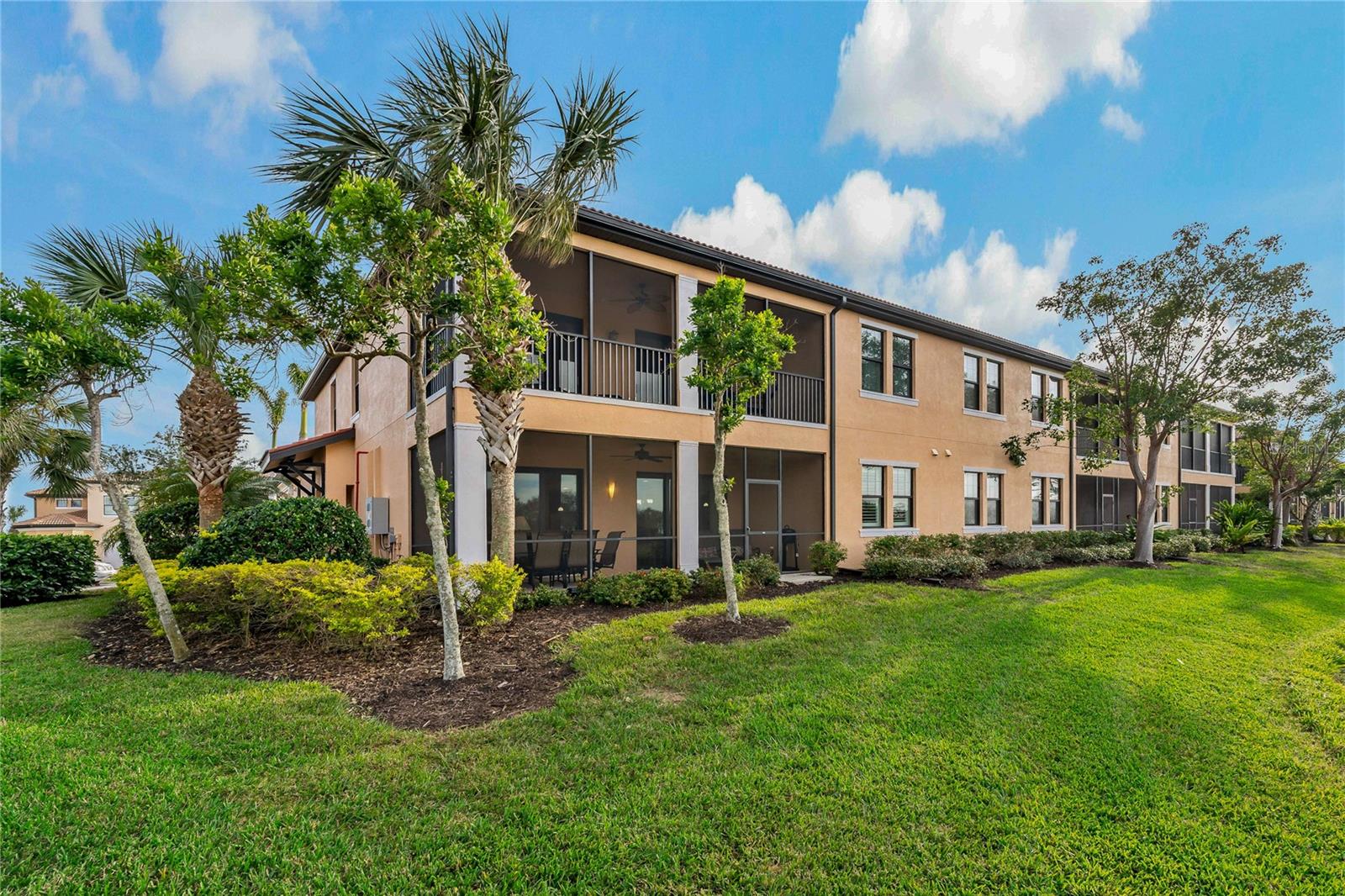 Image 31 of 64 For 23085 Banbury Way 103