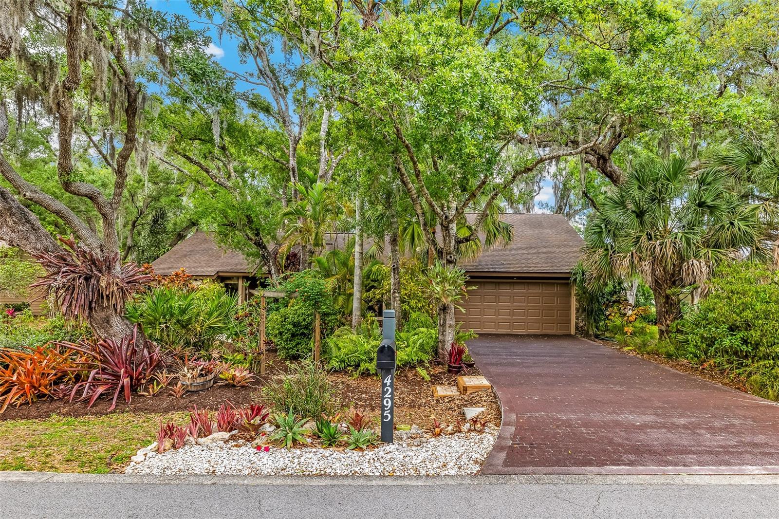 Image 2 of 34 For 4295 Woodview Drive