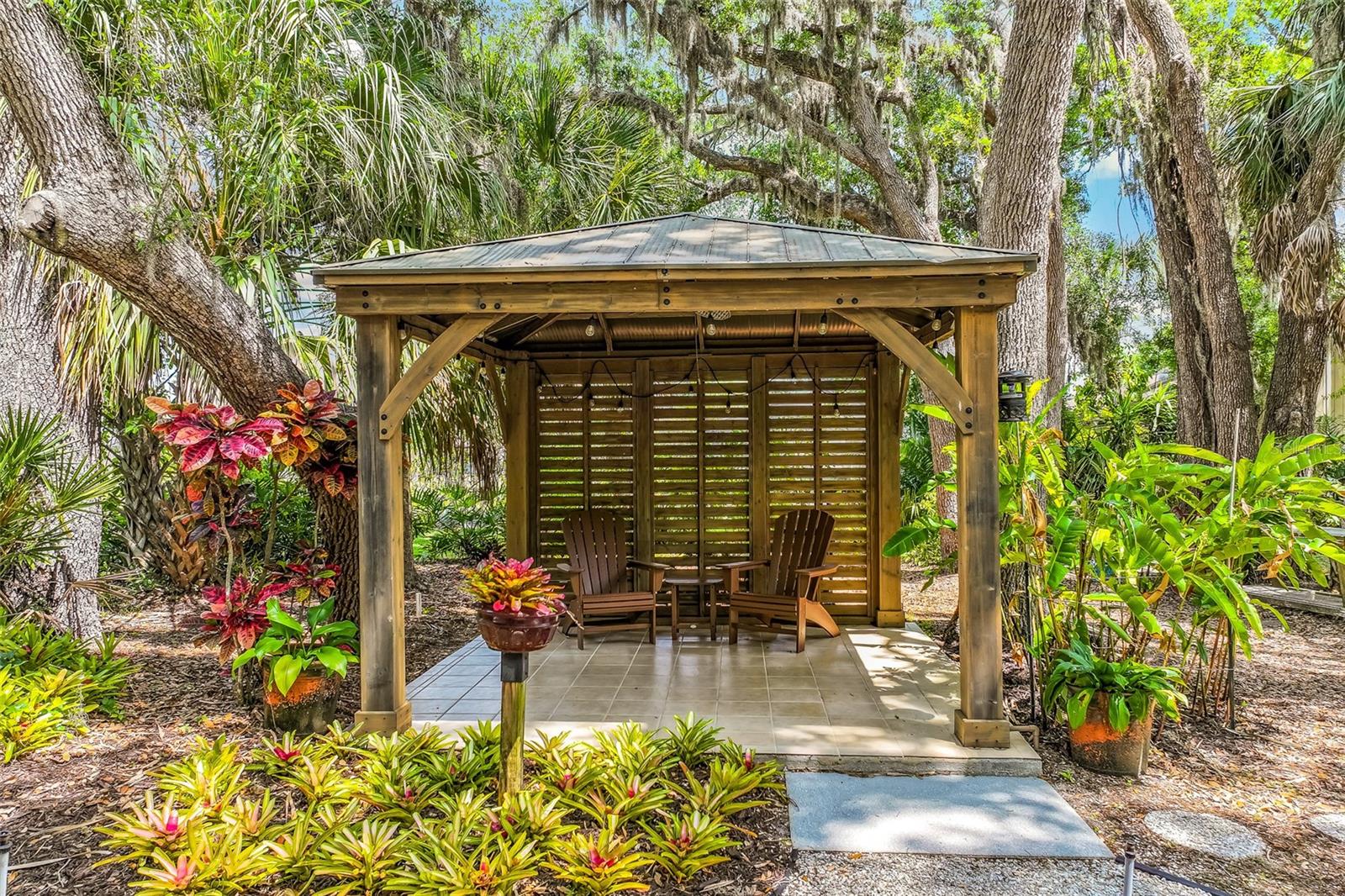 Image 27 of 34 For 4295 Woodview Drive