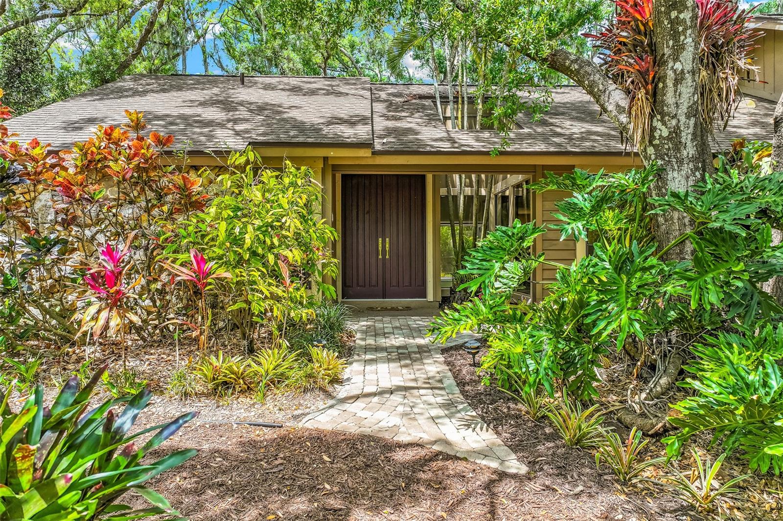 Image 5 of 34 For 4295 Woodview Drive