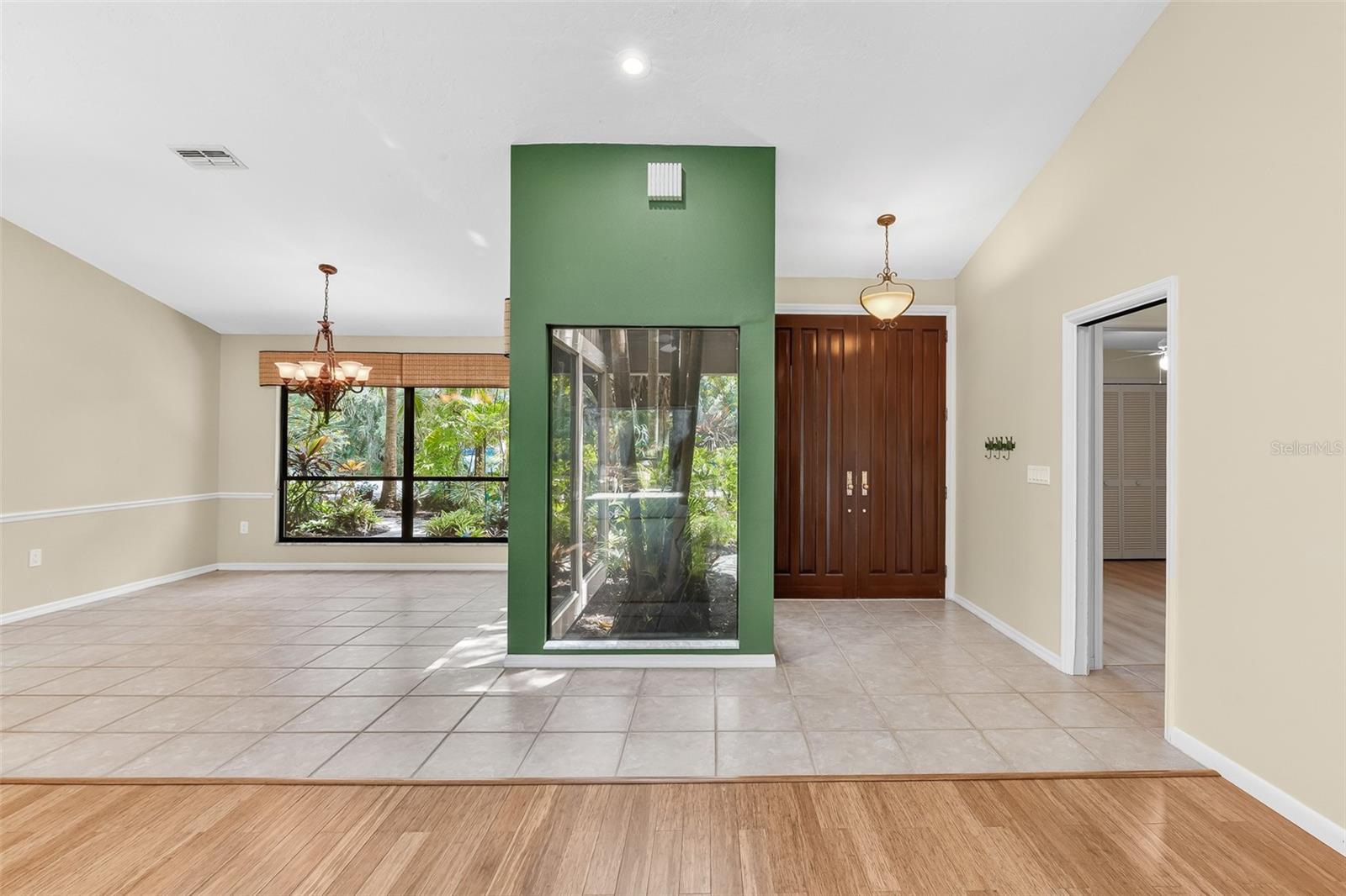 Image 6 of 34 For 4295 Woodview Drive