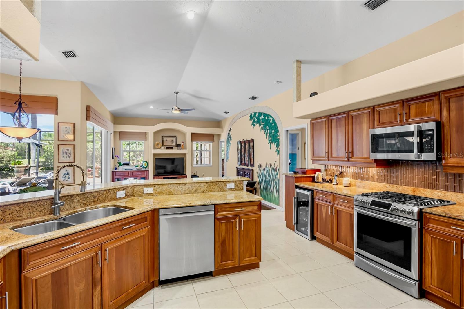Image 12 of 55 For 4813 Benchmark Court