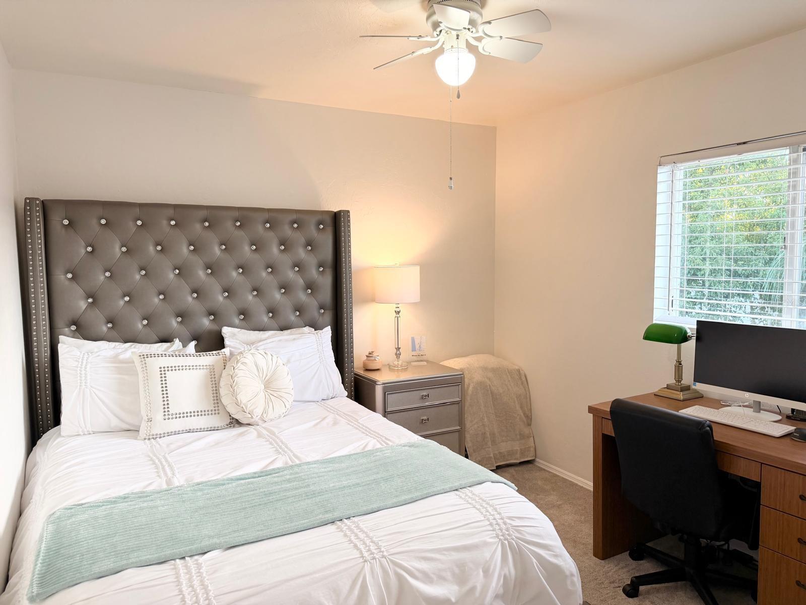 Image 21 of 33 For 16th Pl  