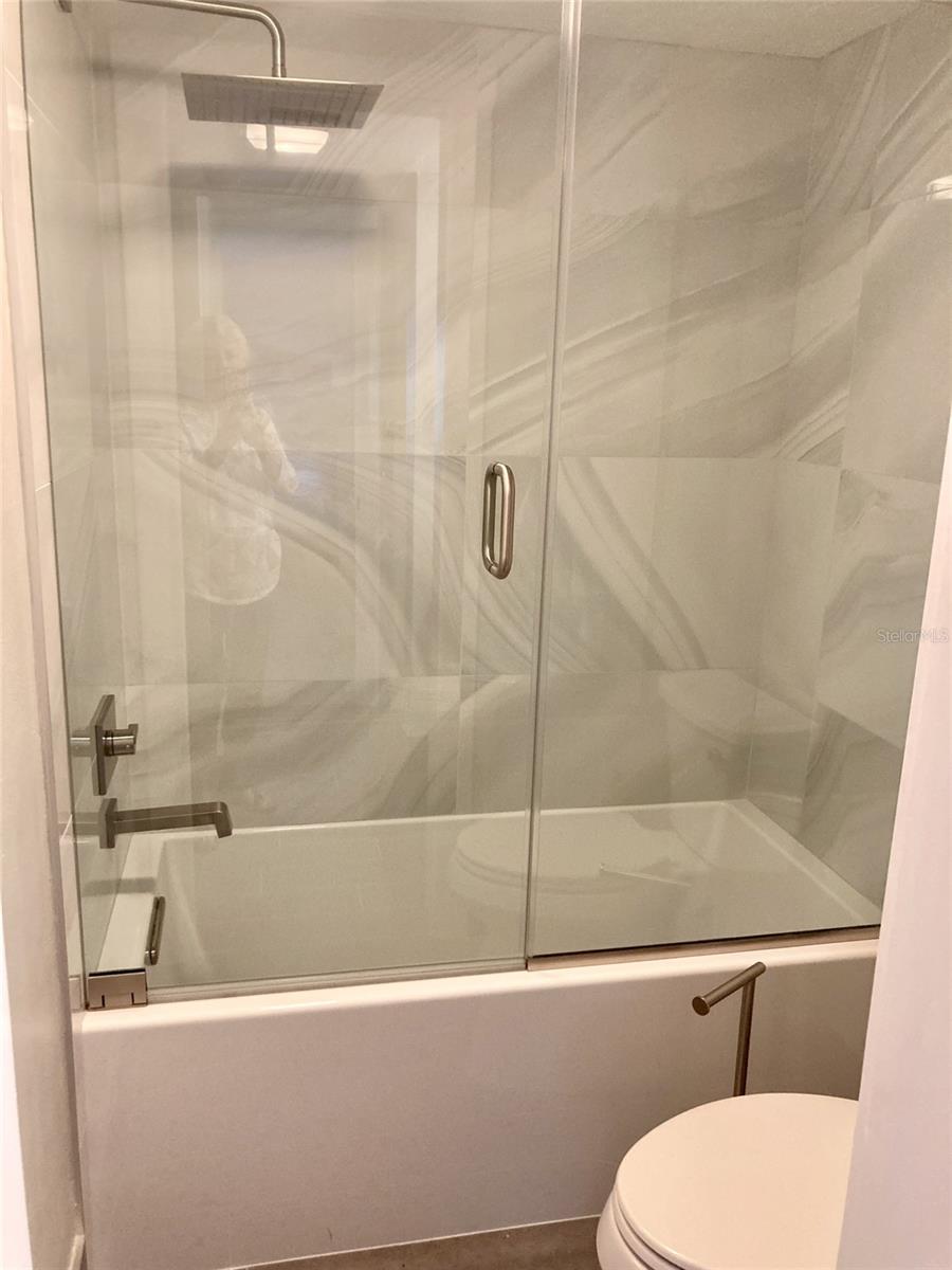 Image 12 of 20 For 6114 43rd Street W 103e