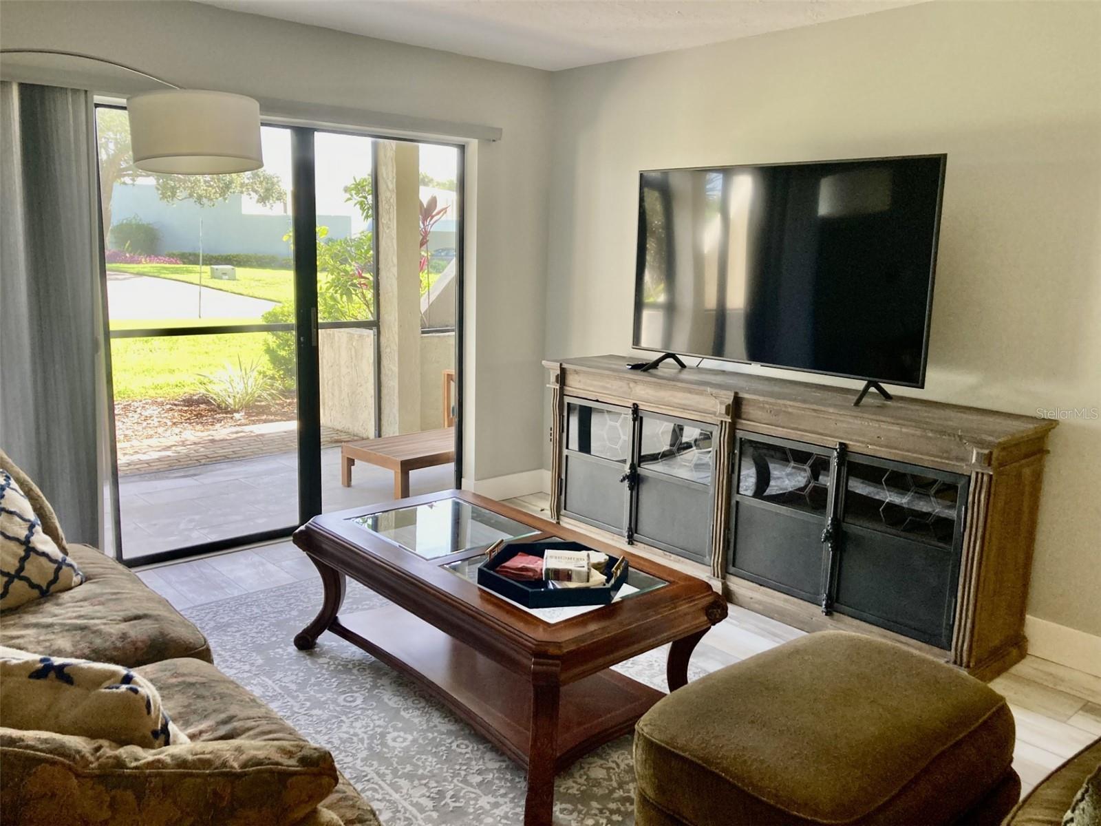 Image 3 of 20 For 6114 43rd Street W 103e