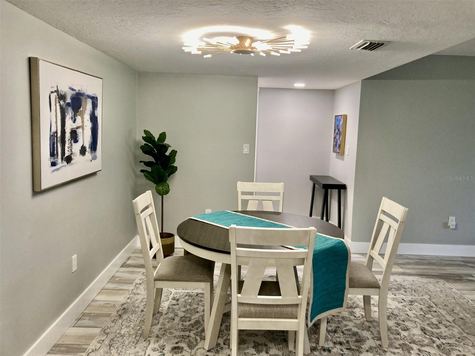 Image 7 of 20 For 6114 43rd Street W 103e