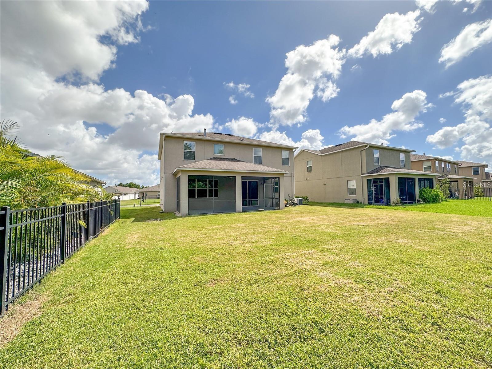 Image 22 of 25 For 8979 39th Street Circle E