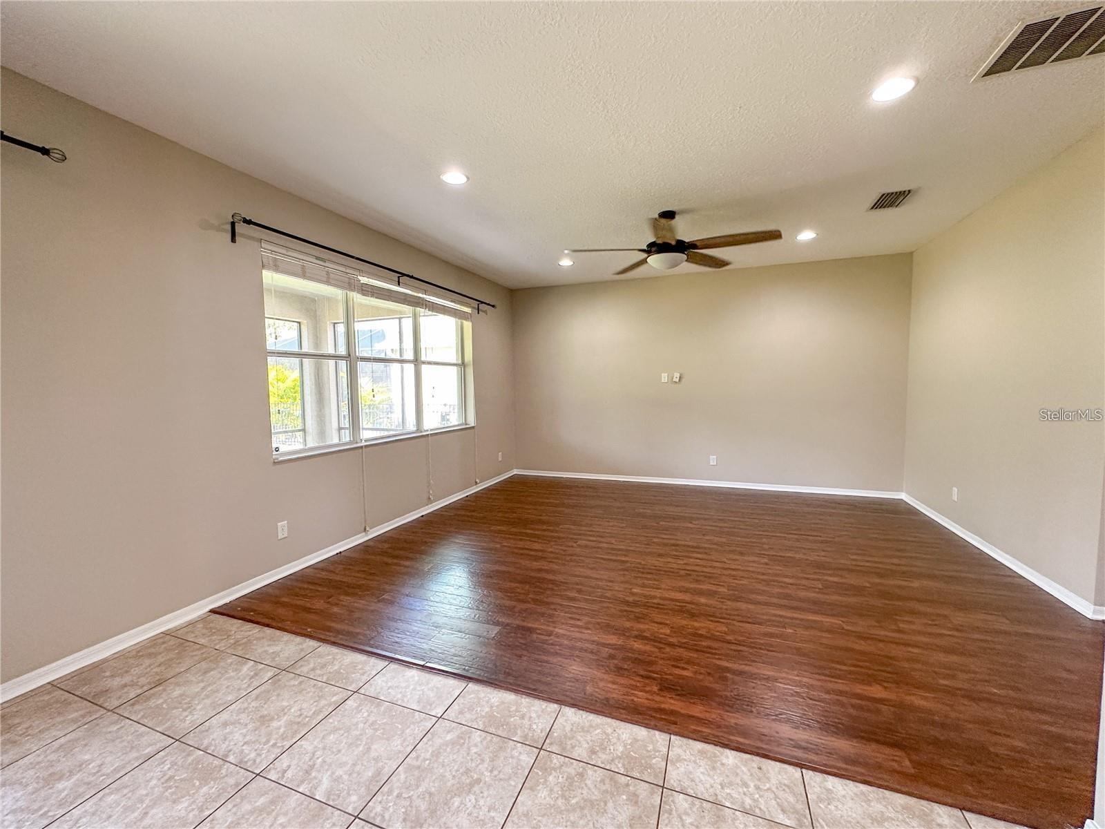 Image 3 of 25 For 8979 39th Street Circle E