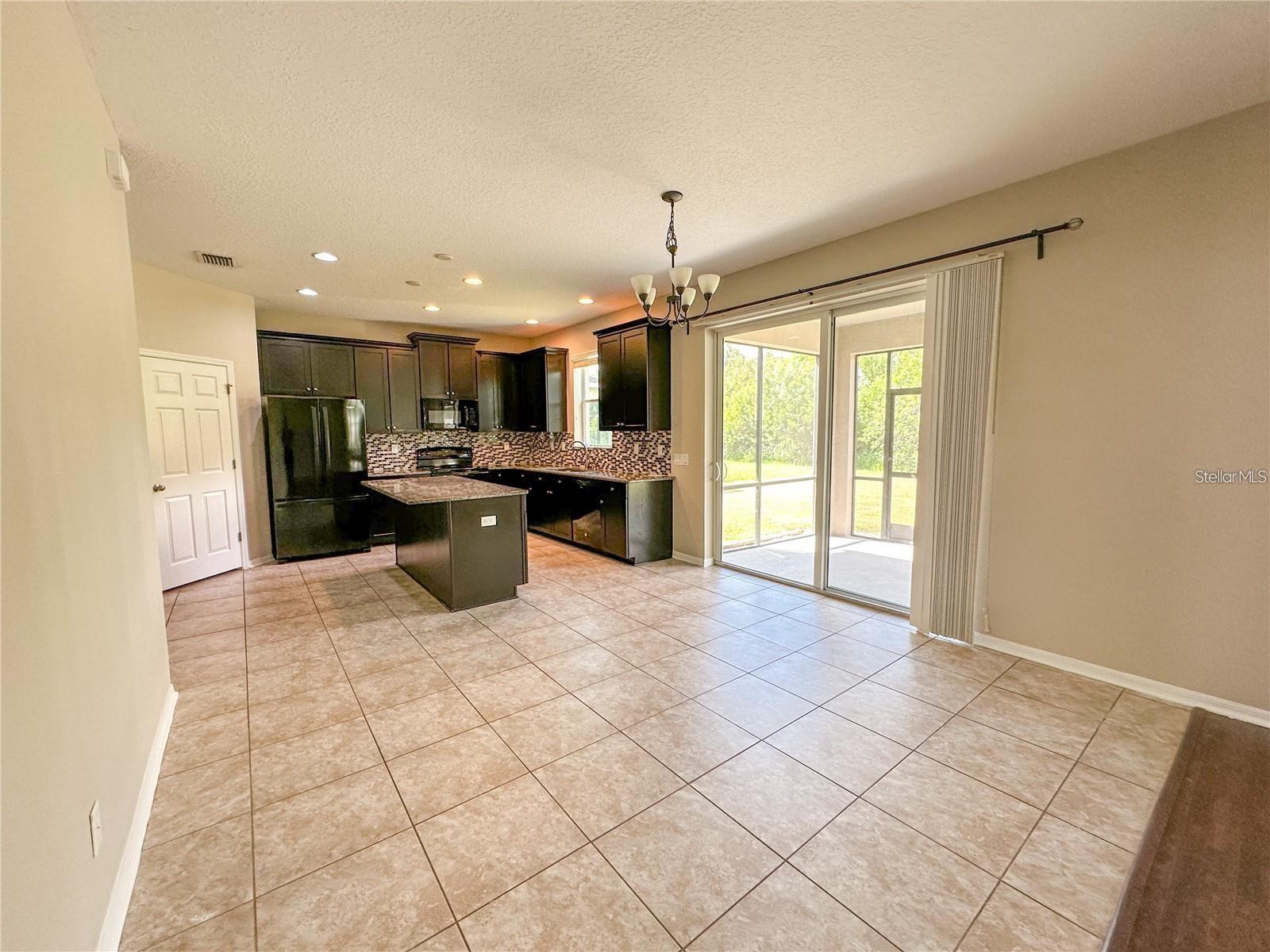 Image 4 of 25 For 8979 39th Street Circle E