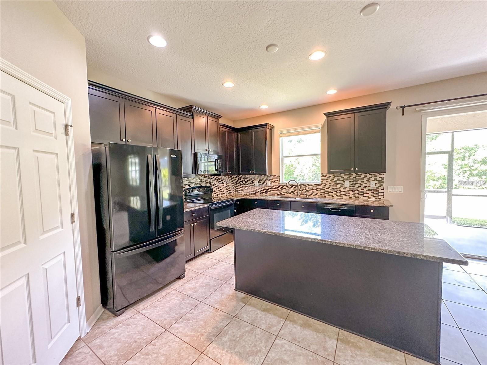 Image 6 of 25 For 8979 39th Street Circle E