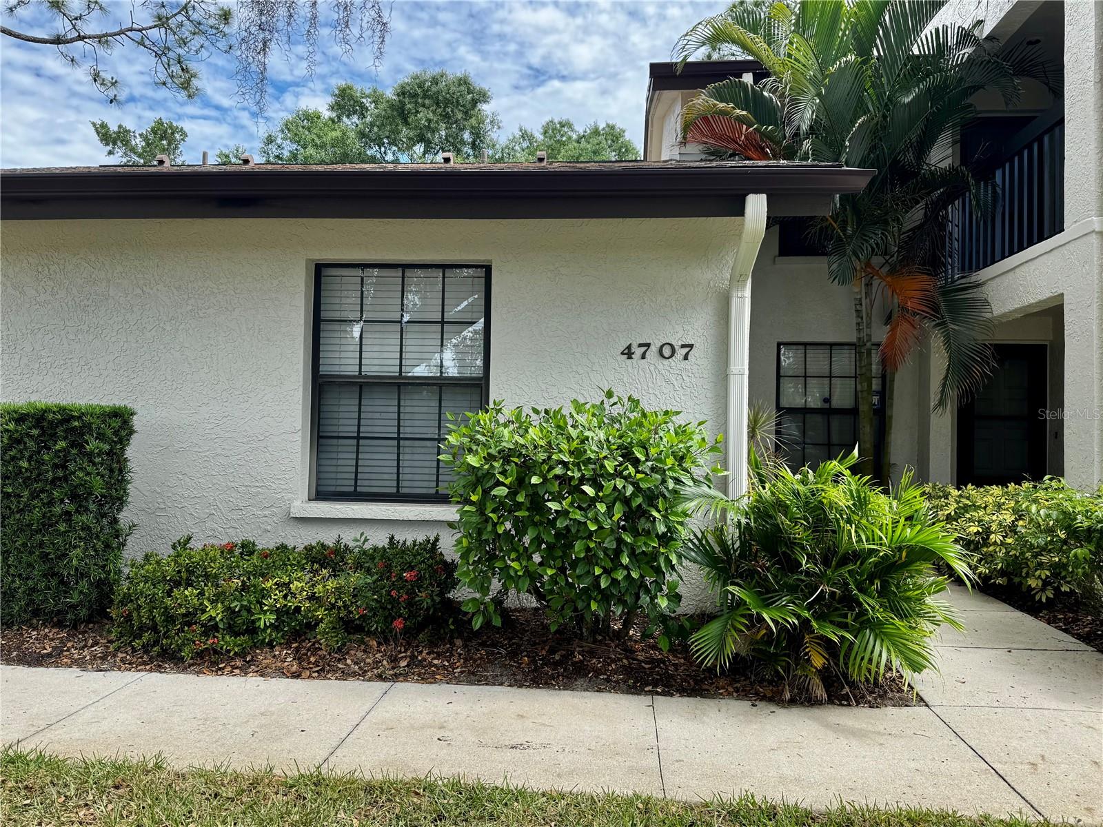 Details for 4707 Winslow Beacon  2, SARASOTA, FL 34235