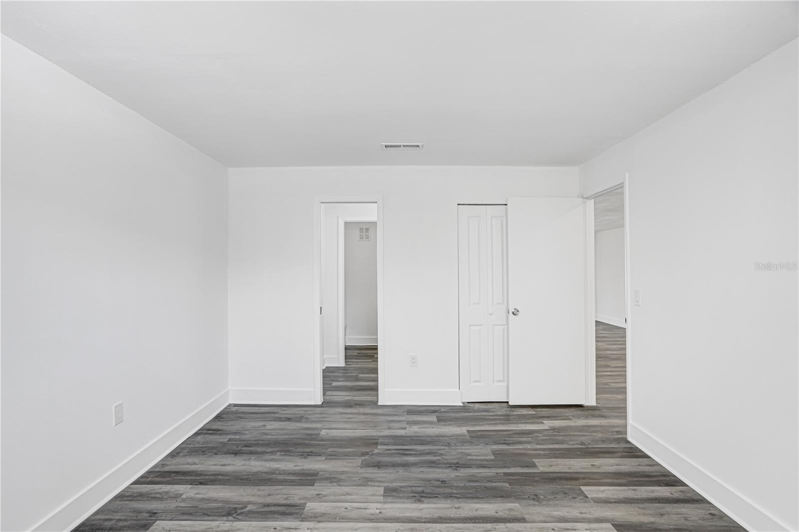 Image 12 of 29 For 5603 80th Street N 303