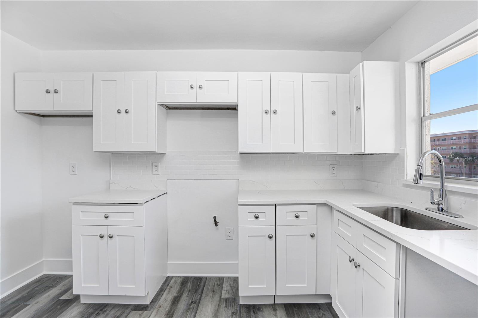 Image 20 of 29 For 5603 80th Street N 303