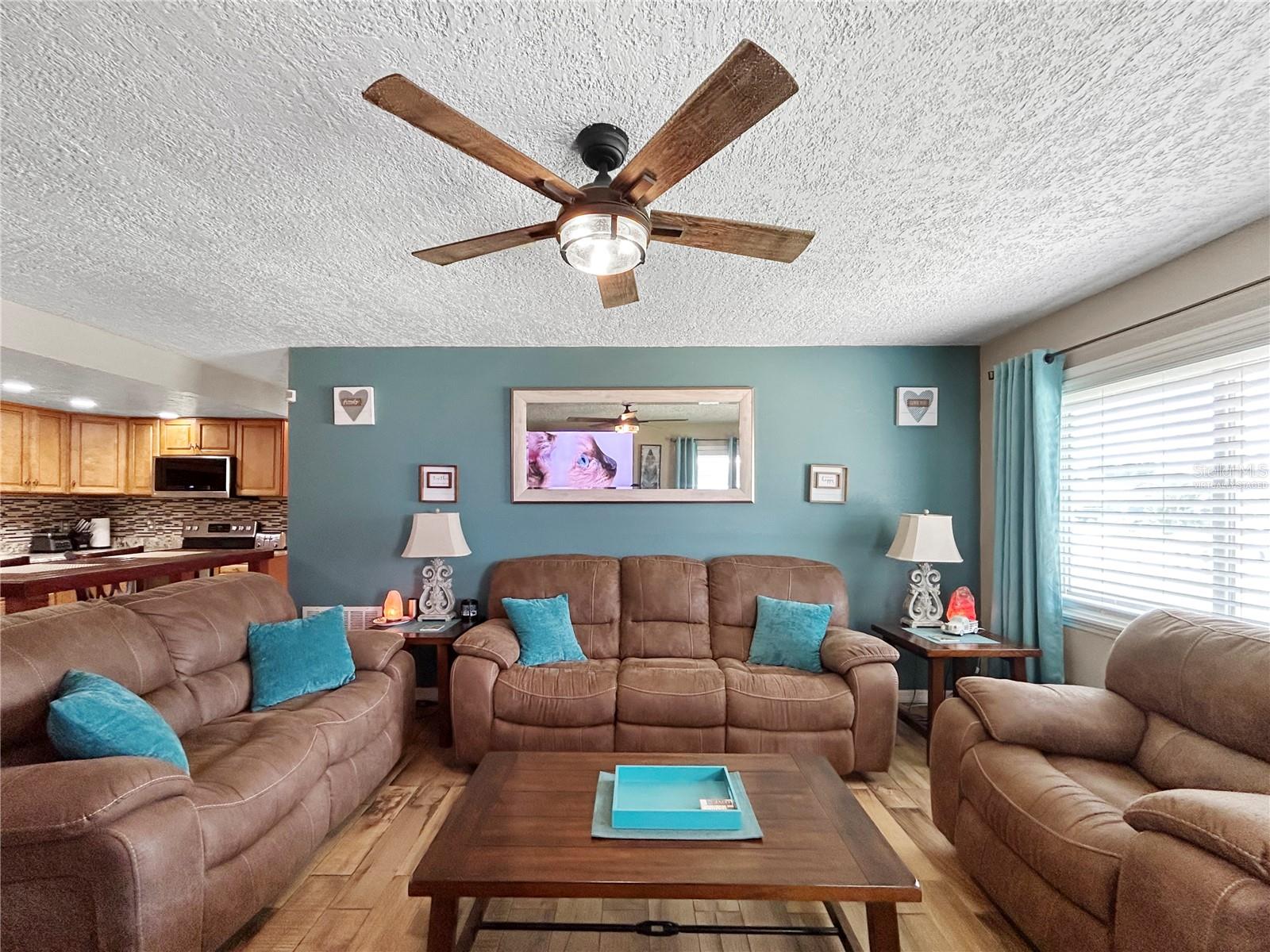 Image 6 of 26 For 2307 Emory Avenue
