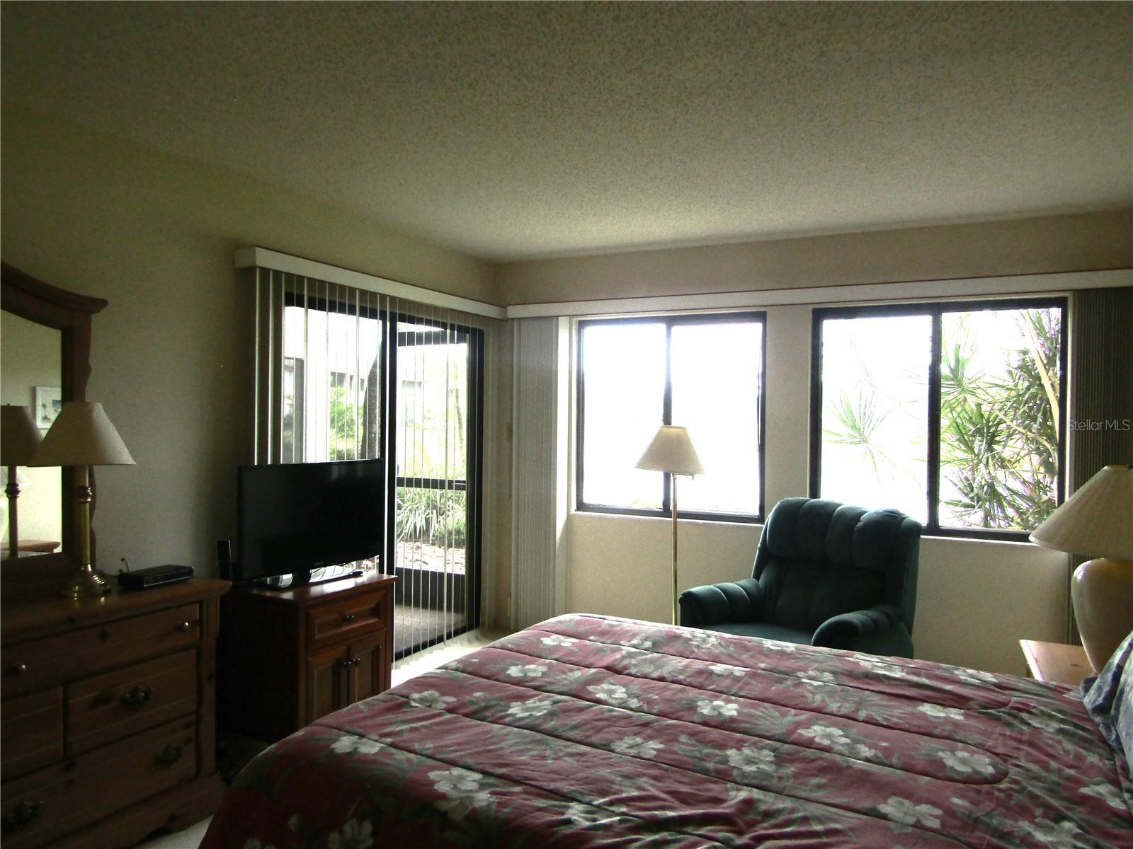 Image 17 of 21 For 5235 Willow Links  41