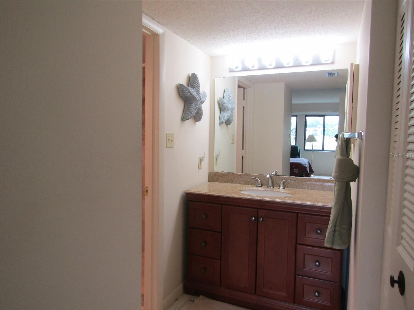 Image 19 of 21 For 5235 Willow Links  41