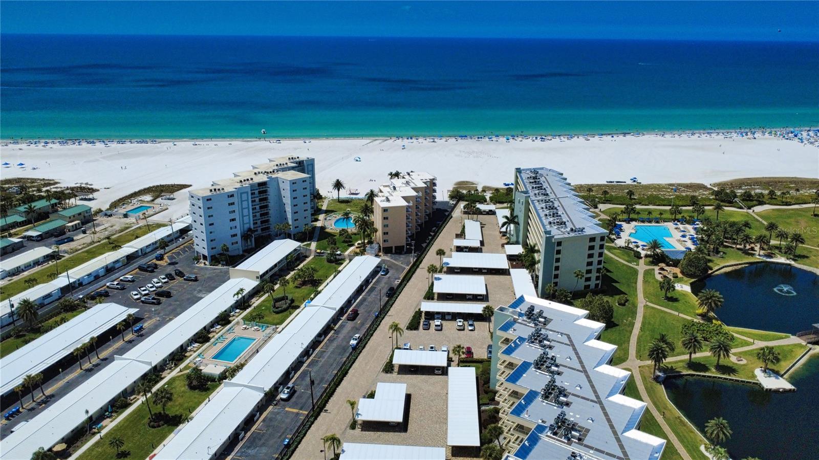 Image 44 of 47 For 5830 Midnight Pass Road  86