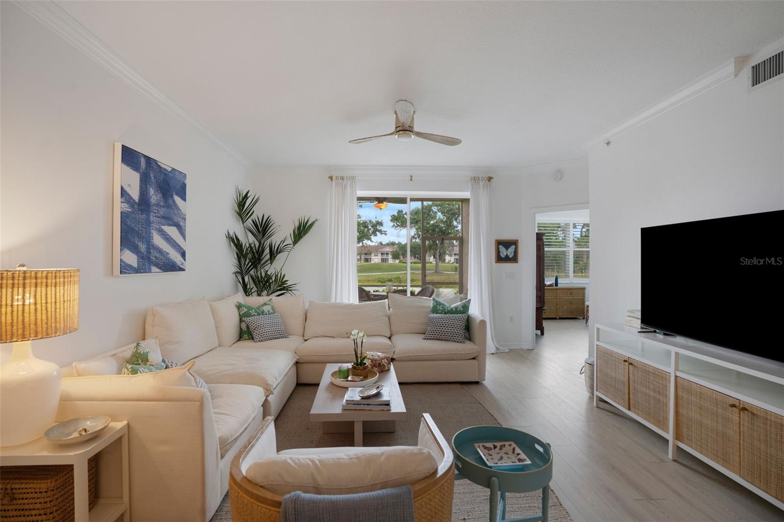 Listing photo id 13 for 5290 Hyland Hills Avenue 1916