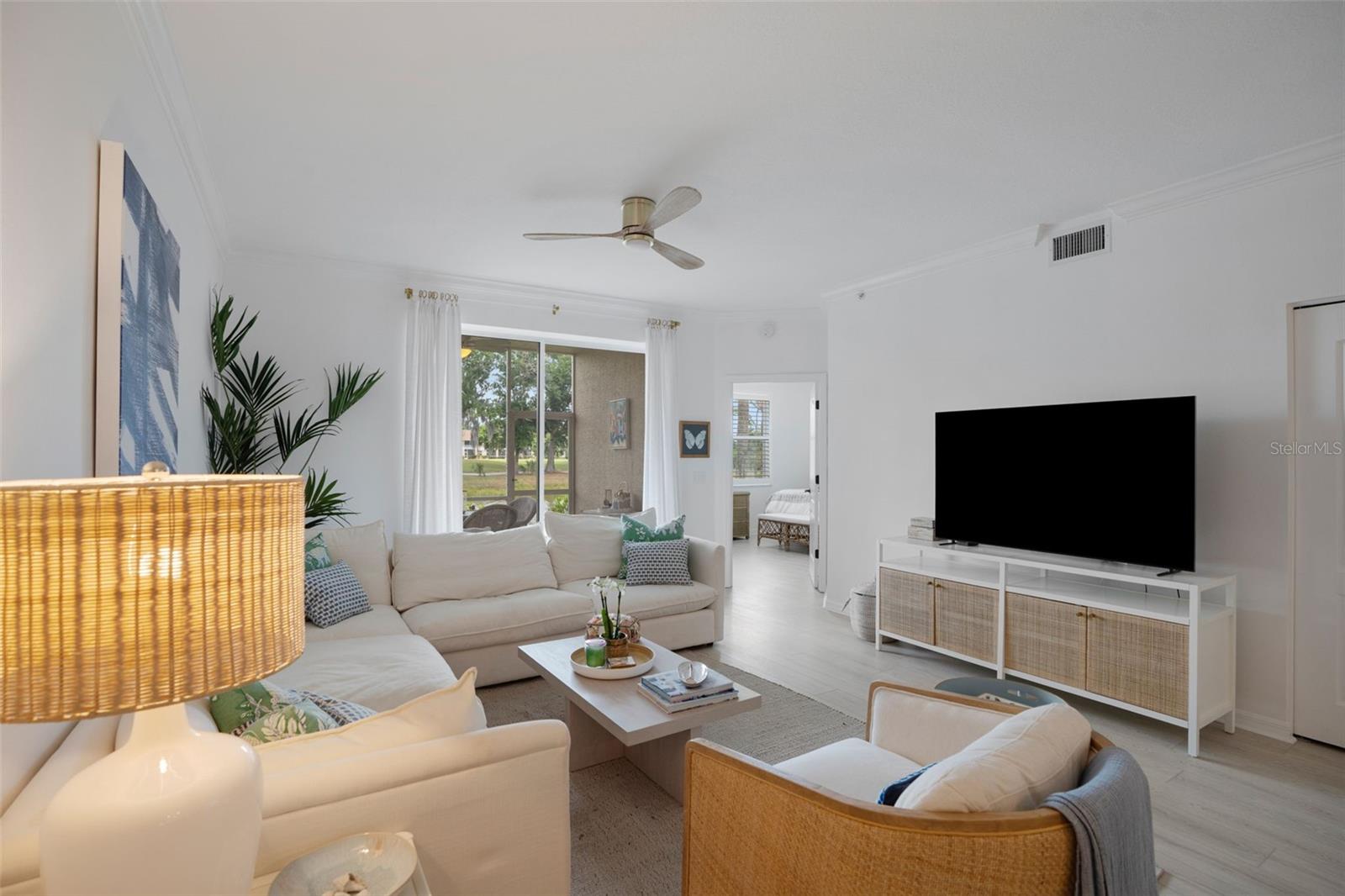 Listing photo id 14 for 5290 Hyland Hills Avenue 1916