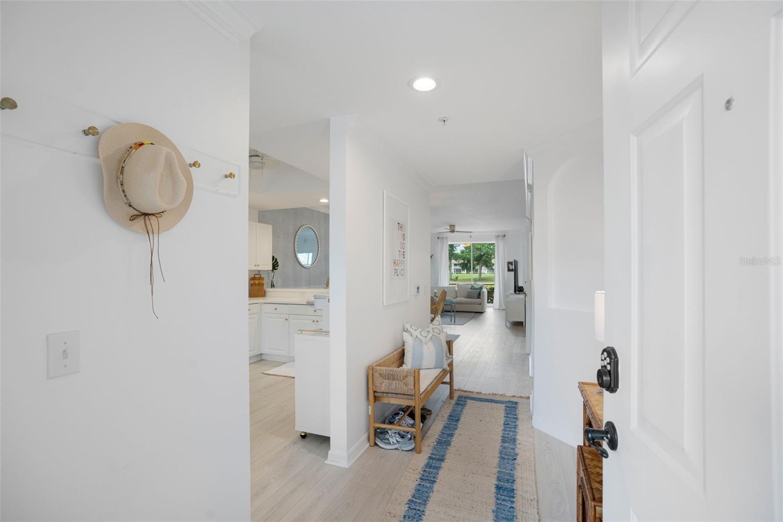 Listing photo id 0 for 5290 Hyland Hills Avenue 1916