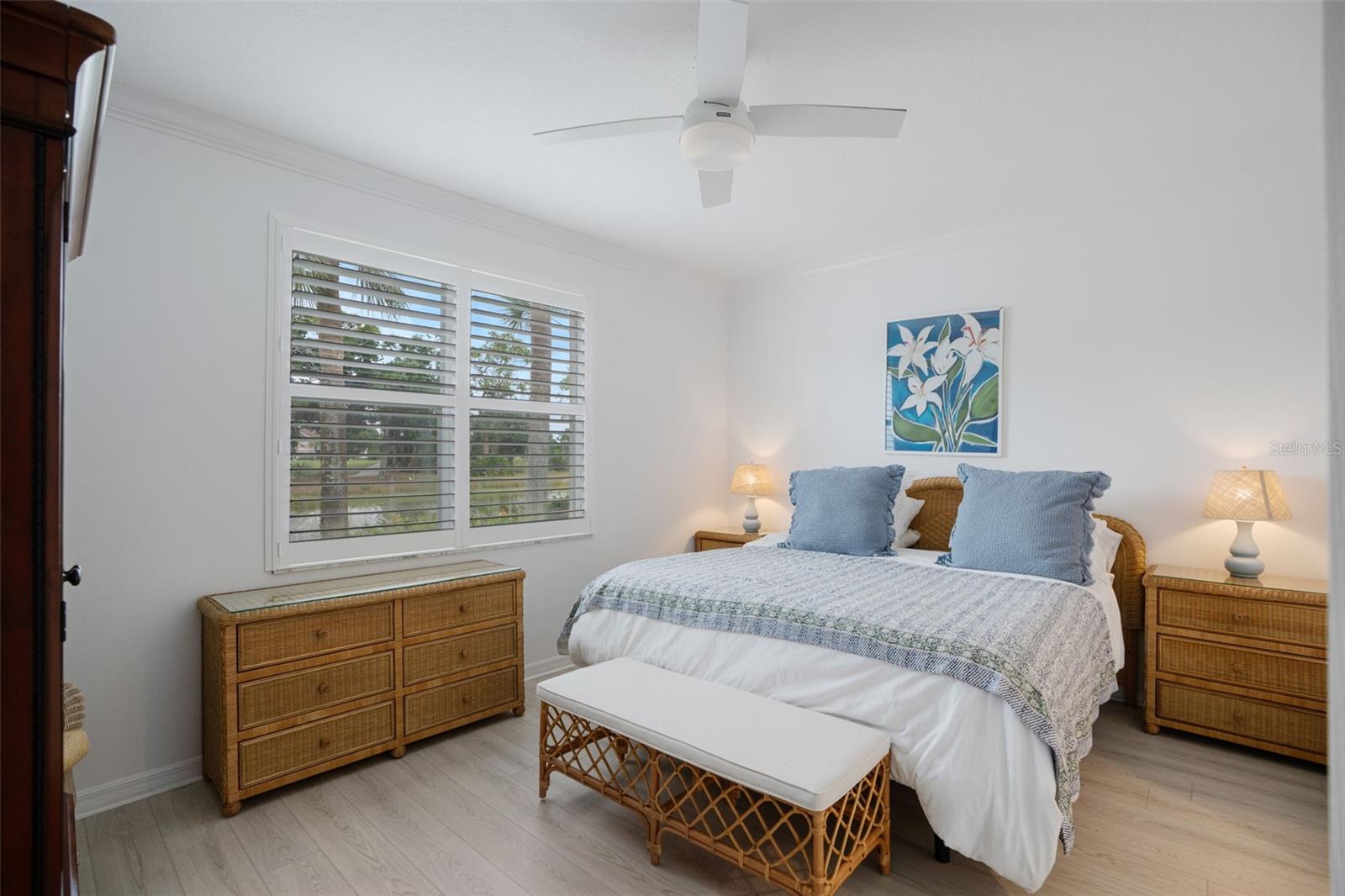 Listing photo id 23 for 5290 Hyland Hills Avenue 1916