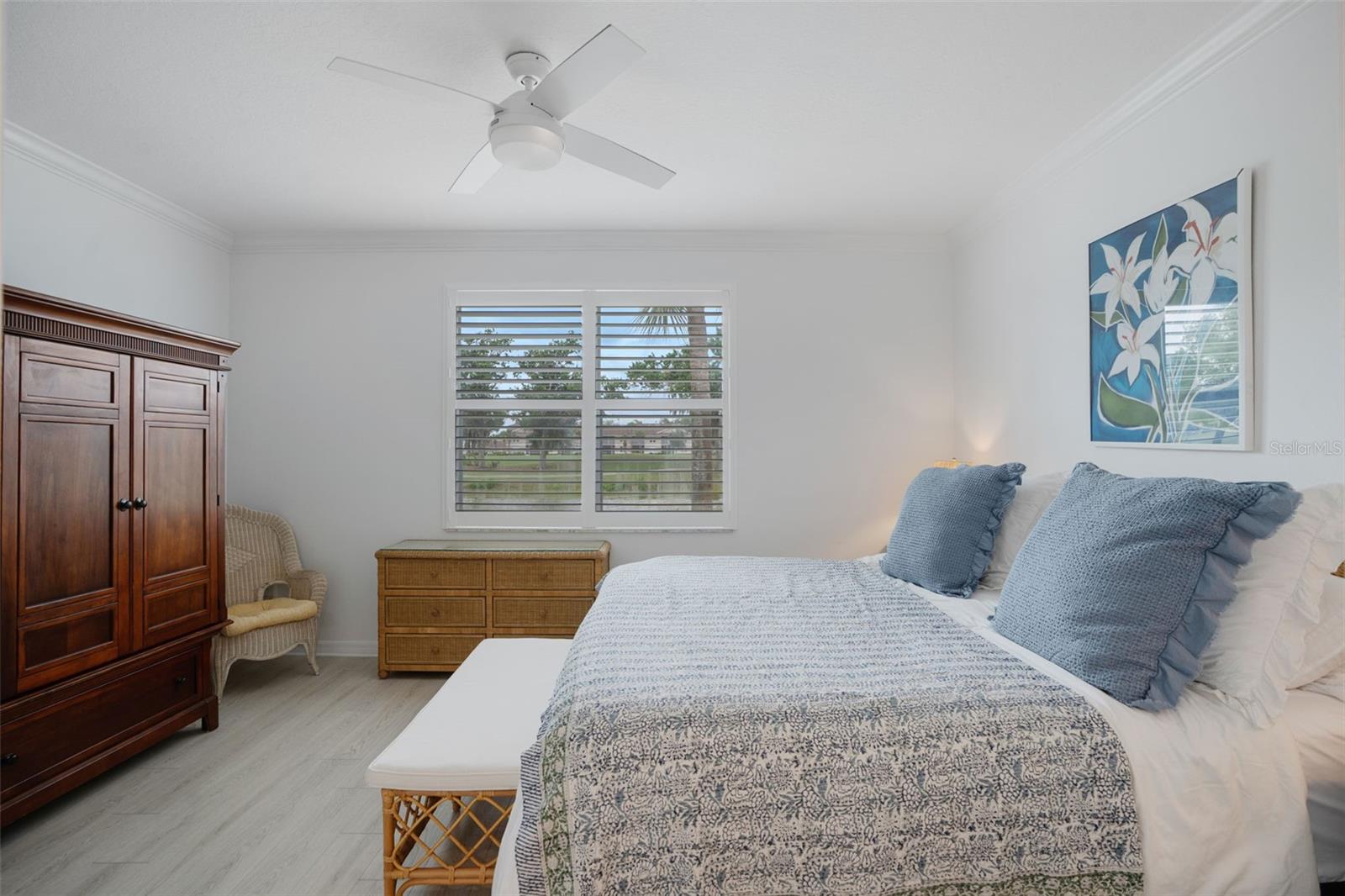 Listing photo id 24 for 5290 Hyland Hills Avenue 1916