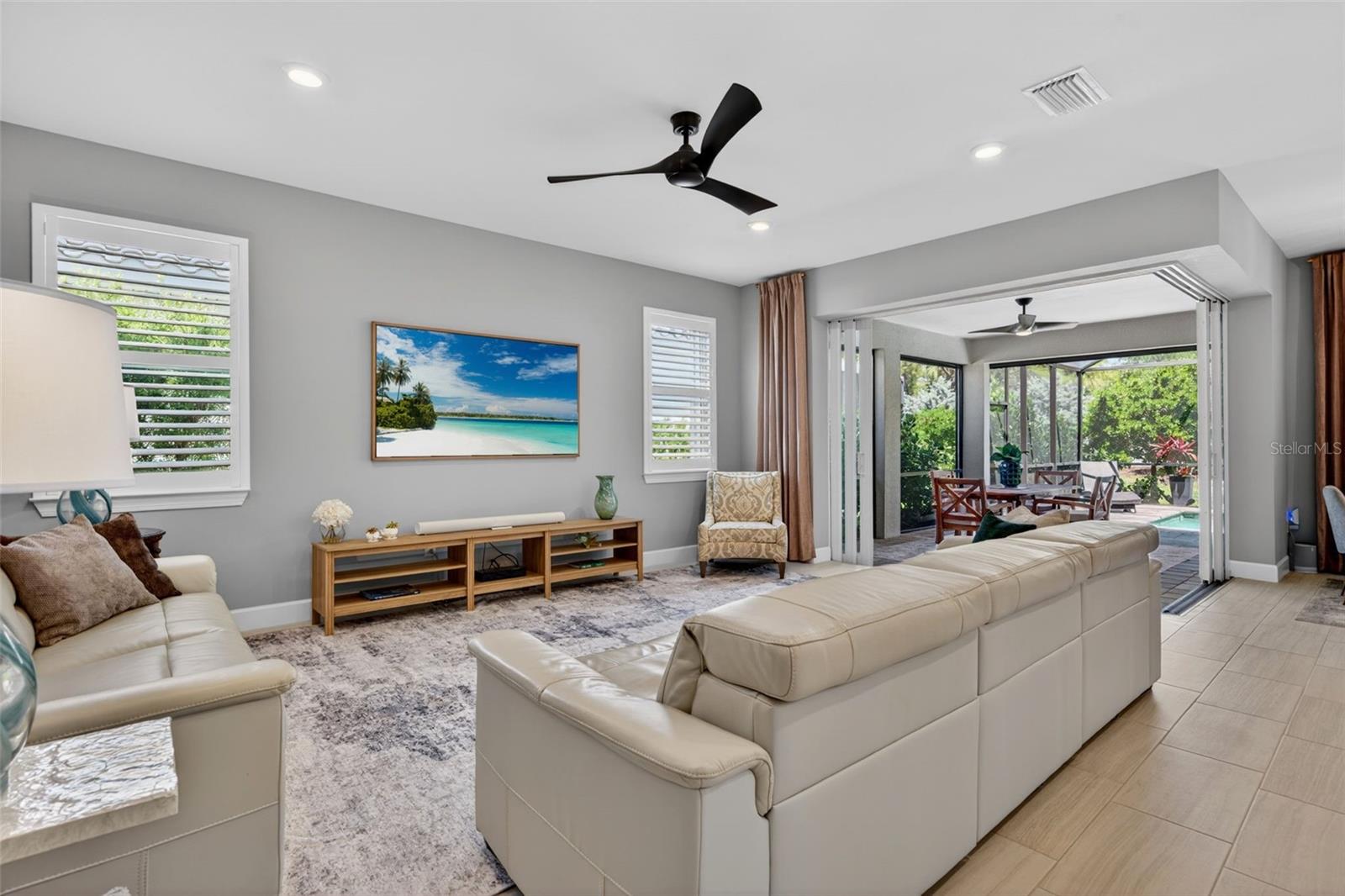 Image 13 of 98 For 10060 Coral Shore Drive