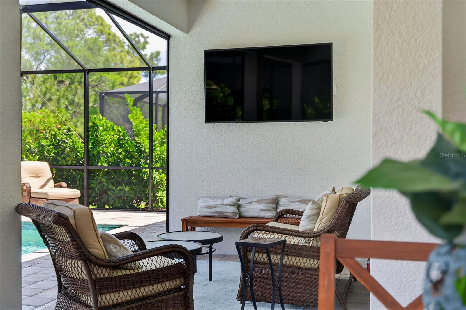 Image 52 of 98 For 10060 Coral Shore Drive