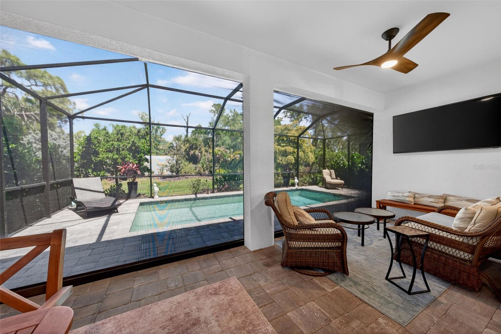 Image 56 of 98 For 10060 Coral Shore Drive