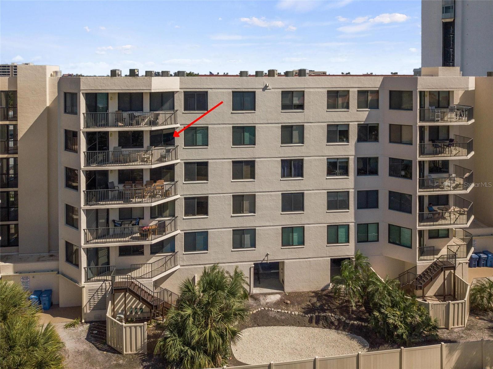 Image 39 of 69 For 6266 Midnight Pass Road 404