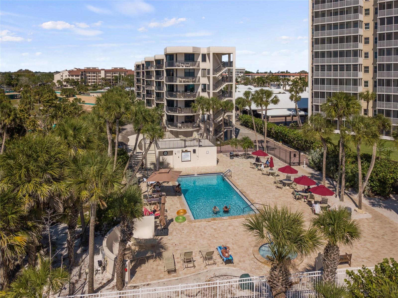 Image 42 of 69 For 6266 Midnight Pass Road 404