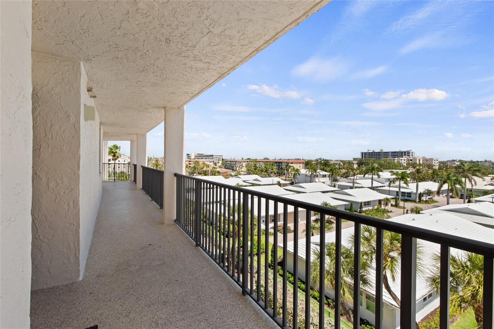 Image 5 of 69 For 6266 Midnight Pass Road 404