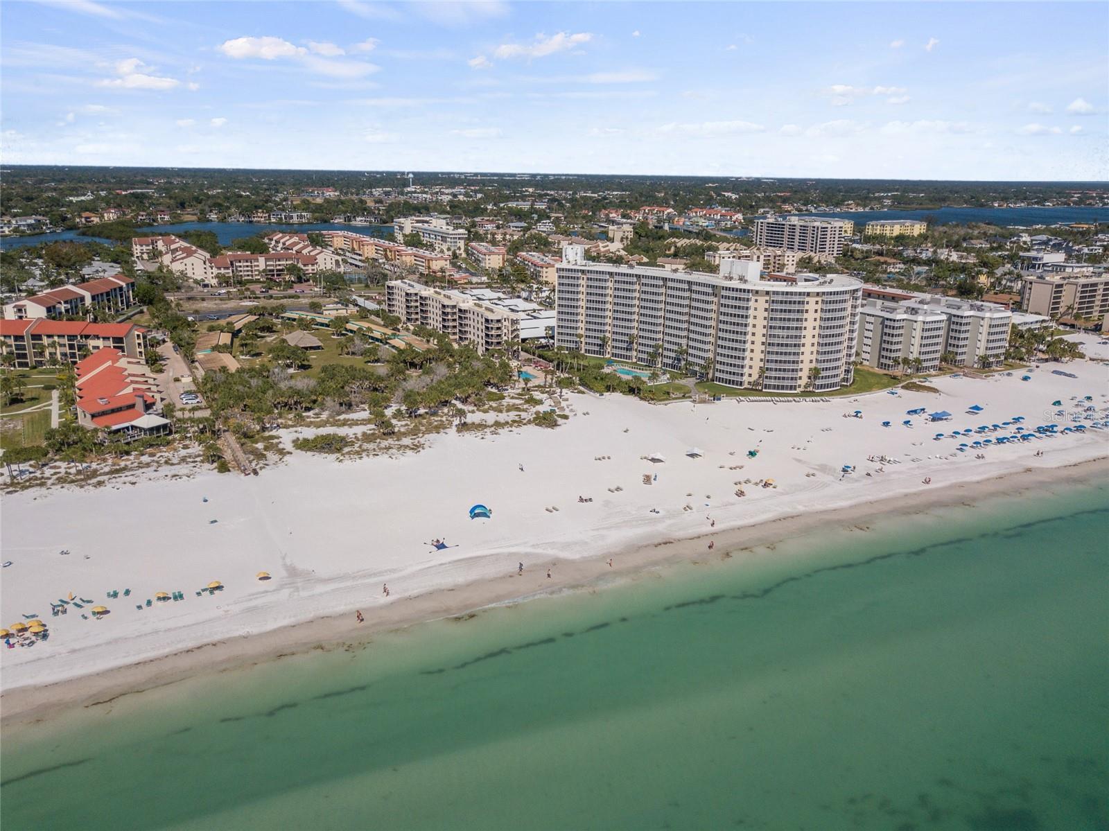 Image 53 of 69 For 6266 Midnight Pass Road 404