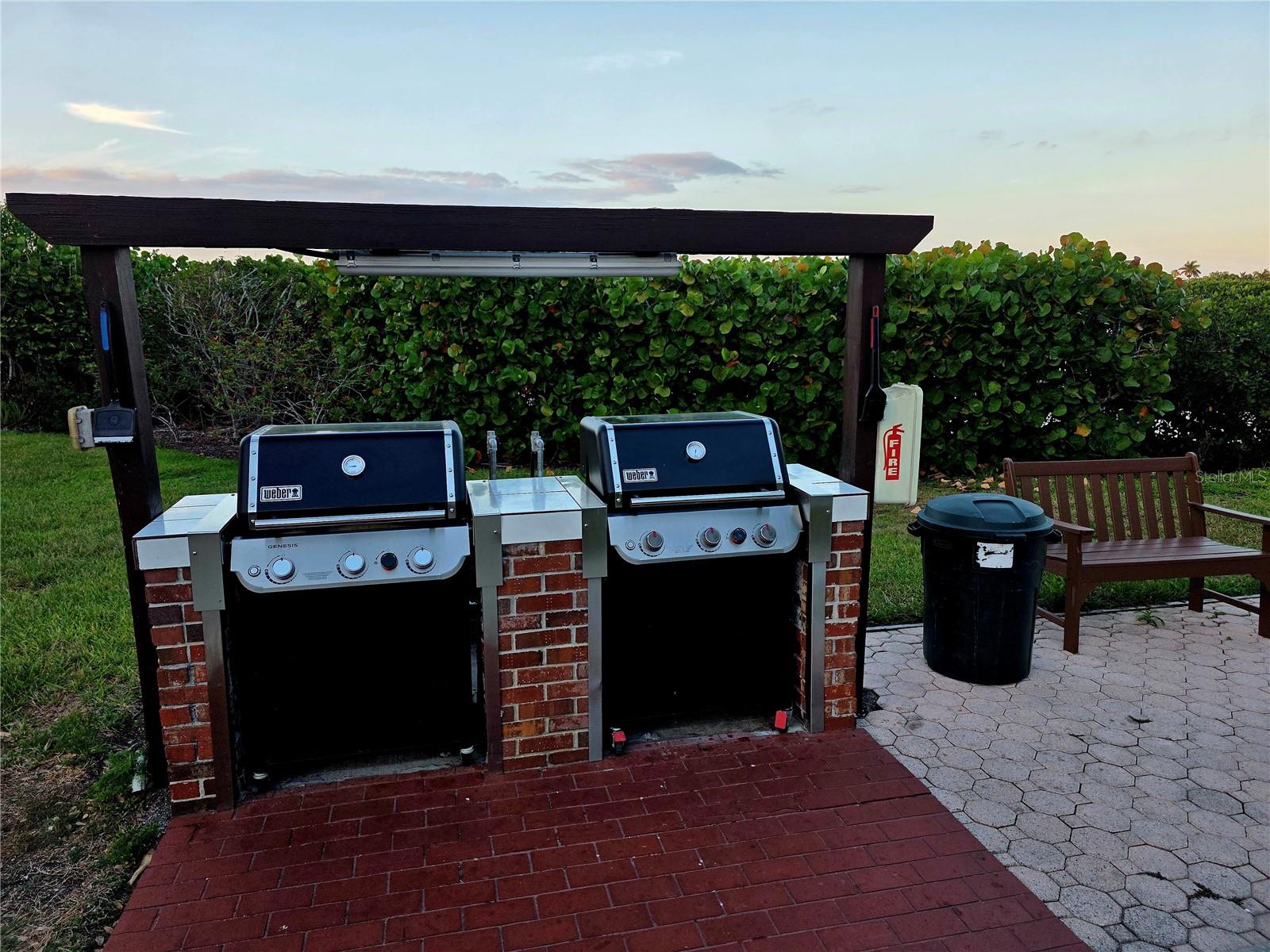 Image 60 of 69 For 6266 Midnight Pass Road 404